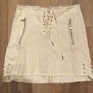 White denim skirt